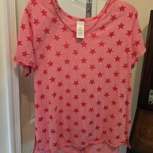 Time and Tru Red Star Print Short Sleeve Top Size Medium
